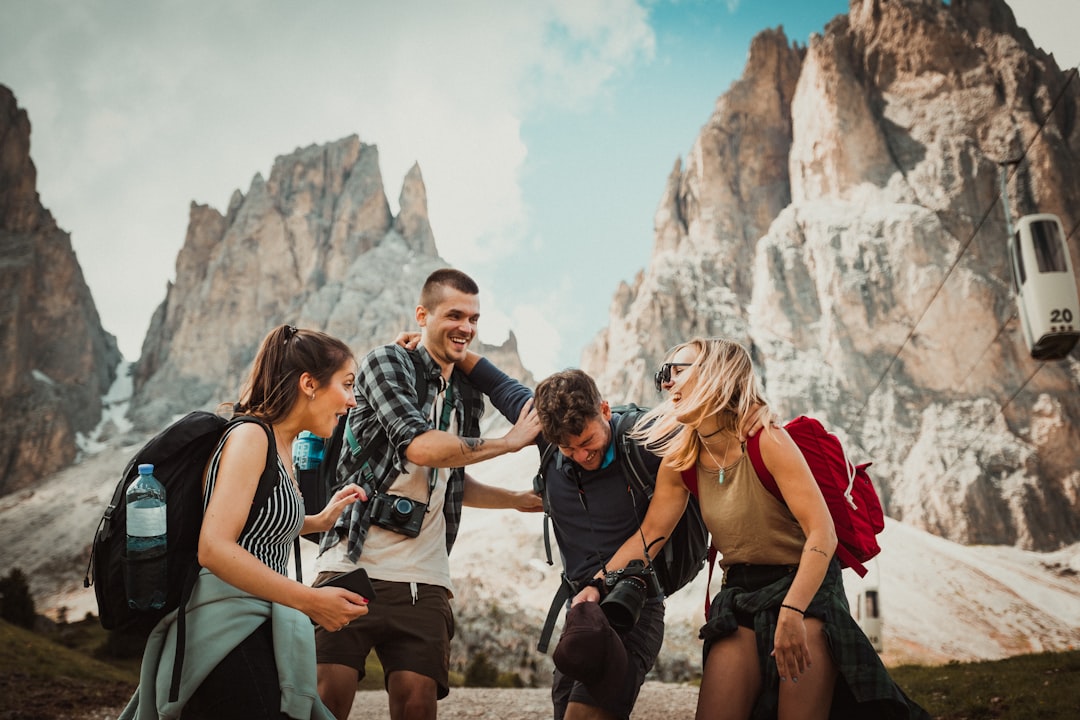 Photo tourism